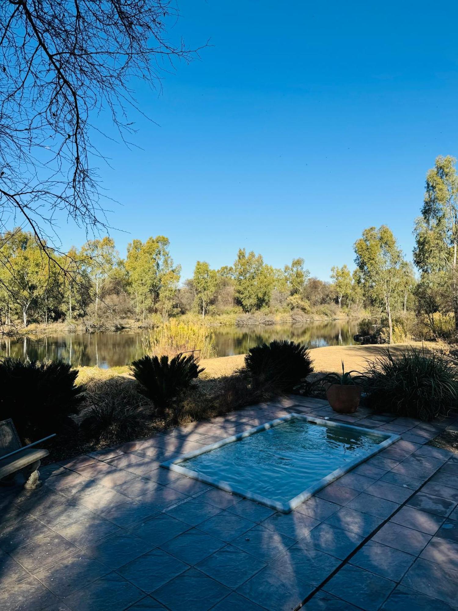Megumi - Vaal Riverside Retreat - Loadshedding Friendly Parys Eksteriør billede